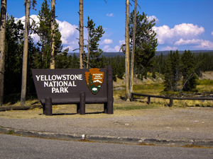 10 Best Places to Visit in the US 2 Yellowstone National Park, Wyoming